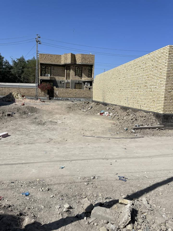 السلام عليكم 
قطعه ارض للبيع المساحه(110)م
موقع سكني جدا راقي 
جاهزه للبناء 
ثاني قطعه عن الشارع السايدين  توفر مجاري وماء وكهرباء 
للاستفسار الاتصال على الرقم ***********
