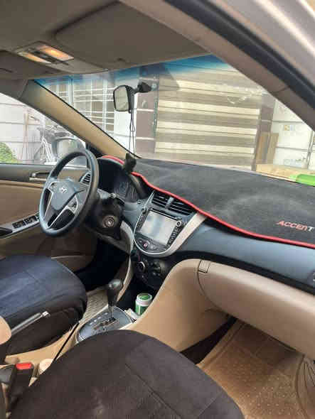 للبيع اكسنت ٢٠١٨
فتحة سقف
كامرة وشاشه
ماشية ٤١ الف
رقم بغداد 
جاملغ سايق مبدل
سيارة نظيفه 
السعر ١٢٨ ورقة وبي مجال 
مكان السيارة بغداد زيونه
للتواصل ***********
