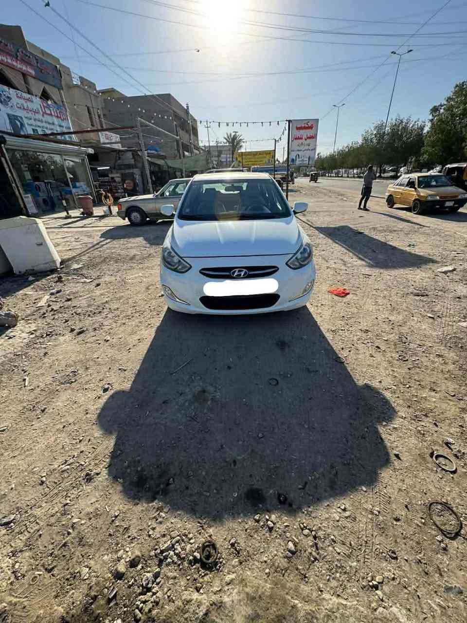 اكسنت موديل ١٦
السياره مكفوله كير مكينه تبريد
سياره خير من الله
السعر ١١٠ 
مكاني بغداد البياع
***********
