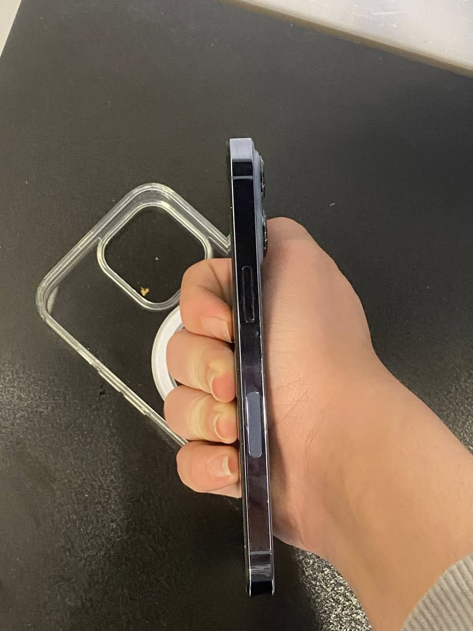 ايفون 13 برو
للبيع او للمراوس بأيفون حصراً 
ذاكرة 128 
باتري 100 مبدل اصلي شرط
شاشة مبدلة اصلية 3 خيارات فيس ايدي شغال
متوفر واتساب او اتصال فقط  
خاص ما اجاوب 
***********
