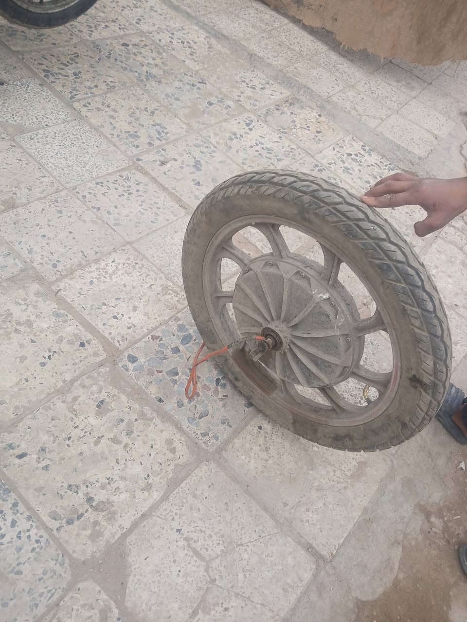 سلام عليكم دراجة للبيع سعر مناسب مكاني بغداد***********
