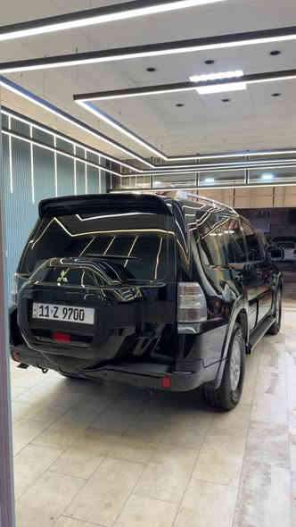 السلام عليكم
باجيرو ٢٠٠٨ حبتور كويتية ماشية ١٤٠ مكفوله من الصبغ فول مواصفات اعلى شي داخل جلد اسود جديد مابي چكة ابرة كشنات ثنينهن كهرباء وثنينهن تدفئة وتبريد السياره محدثه بجم وضهر وويل ٢٠٢٠ اصلي وتخم تاير شاده جديد كير محرك صدر كله مكفول شاشة ابل كاربلي وكامرة اصليه  السياره جديده وعلى ايدنه جاهزه من كلشي وماتوقع اكو اختها وهسه مبولشها ومسويلها حمام 
مكانها بغداد العامريه او المنصور
السياره تنباع برقم عادي تحويل ثاني يوم يعني الرقم مو وياها
***********
