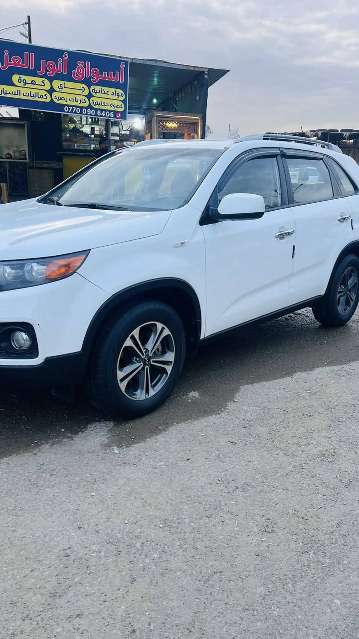 سلام عليكم للبيع كيا سورنتو 
موديل 2011 كلين بدون صبغ 
فقط بي رصعات يم الهلال كير ومحرك بشرط لاصرف لابخار 
محرك مفتوح بشرط 
هزه فحص سنويه كله جديد 
رقم سليمانيه 
سعر 145 وبي مجال مكان وصاحب السيارة بكركوك للاستفسار من صاحب السيارة الاتصال عالرقم ***********
