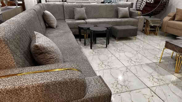 اهلا وسهلا بكم زبائننا الكرام نقدم لكم مجموعة متنوعة من الأثاث الحديث بأنسب الأسعار للحجز مراسلة الصفحة متوفر توصيل ***********
