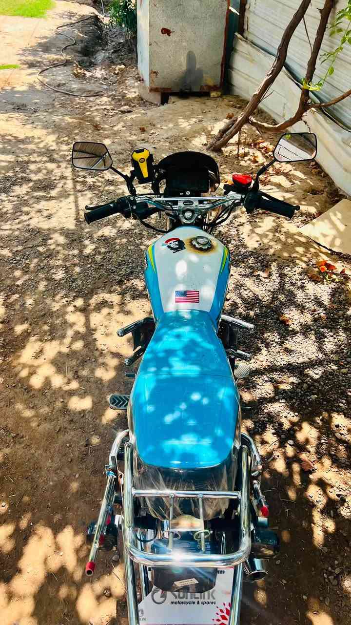 السلام عليكم  مرخصه ألدمن للبيع 🏍️
سونك موديل 2025  الدراجه نظيفه كلش 
النظافه مثل ما موضح بل صوره 
محرك 200 بصمه شغاله مكفوله من كلشي اي نقص مابيها 
السعر 775 والشراي بي خير ويدللل 
خاص ما متواجد 
 هاذه رقمي :***********
