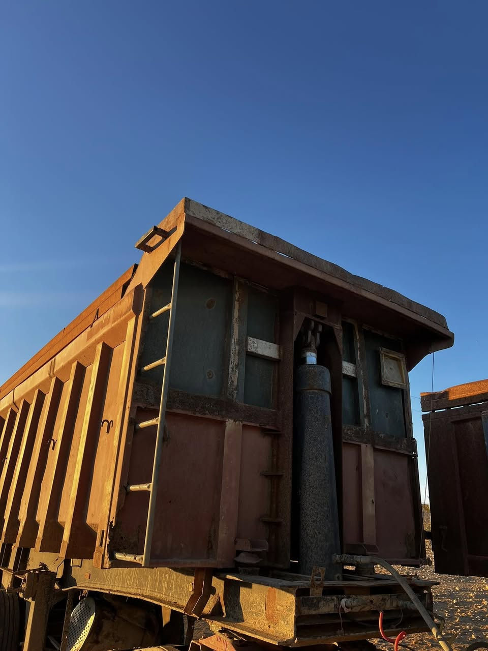 نساف للبيع الماني جك نضيف لعاب جديد تخم تاير تكعب 31 دناكير 14الماني للستفسار *********** مكاني الأنبار قضاء القائم
