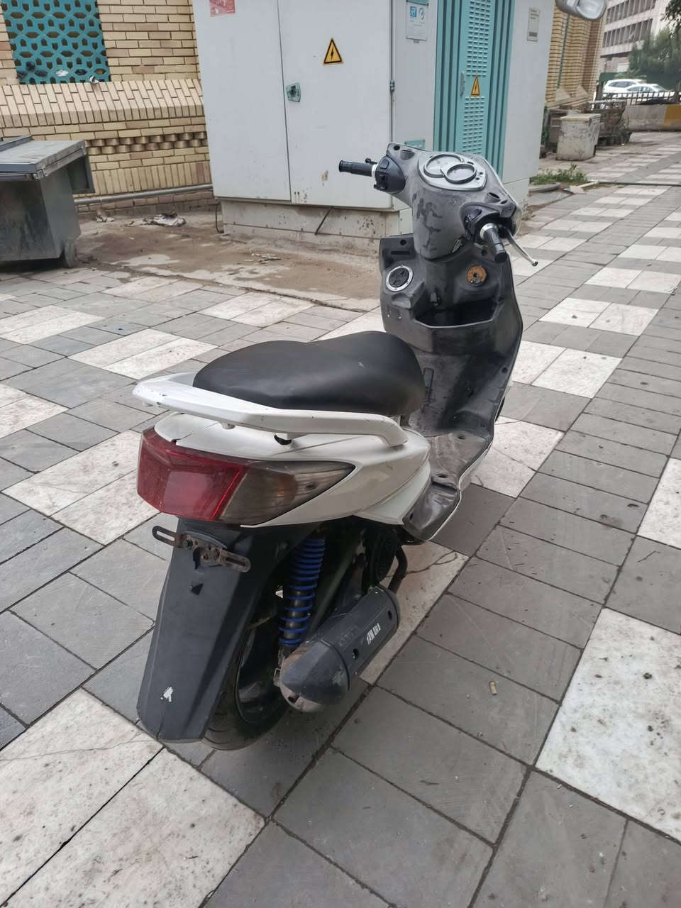 اسلام عليكم سكنس فحل كابريتر دراجه نضيفه نكره سلف كلشي شغال بيهة دراجه جدااا نضيفه للبيع السعر 700 وبيهة مجال بسيط مكاني بغداد زعفرانيه ‏‪***********‬‏
