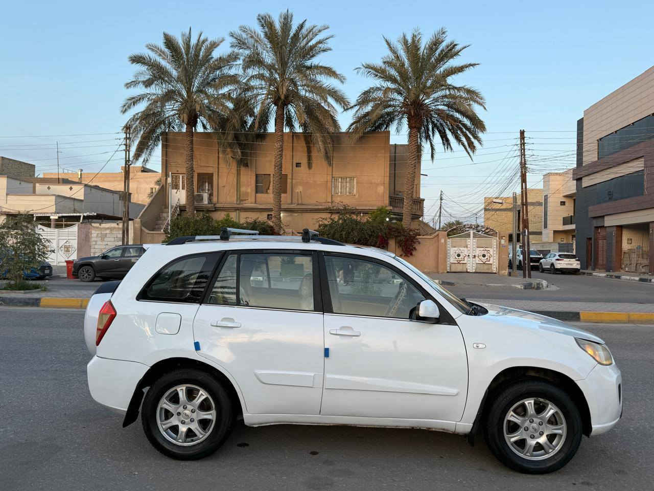 السلام عليكم *********** لليع تيكو ٢٠١٢ السعر ٥٣ مواصفات السياره فول لمعروفه لسياره مكفوله من لضربه ولتبديل ولصبغ ماعدا قطعتين اثر شخوط بسيطه لسياره مكينه وكير وحداديه وتبريد وتخم تاير بحاله ممتازه جدا جدا رقم بابل نكليزي سنويه جديده لسياره في كربلاء
