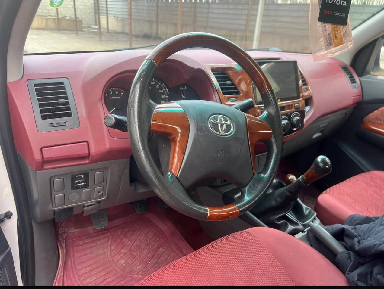 توێتا هایلۆکس 2012شه ريكه سه يد نه هرؤ  
 پارچە رەش لەسەر ساخی هیچ نییە  بۆدی نەگۆڕاوە بیلادیه    
گير مه كينه به شه رت  سه نه وي هه تاوه كوو2028 نويه  4 تايه  وويلي كرؤم  بؤ به ستراوه 
   سعر📞💚💰
شوێن هەولێر 
  *********** أربيل, العراق
