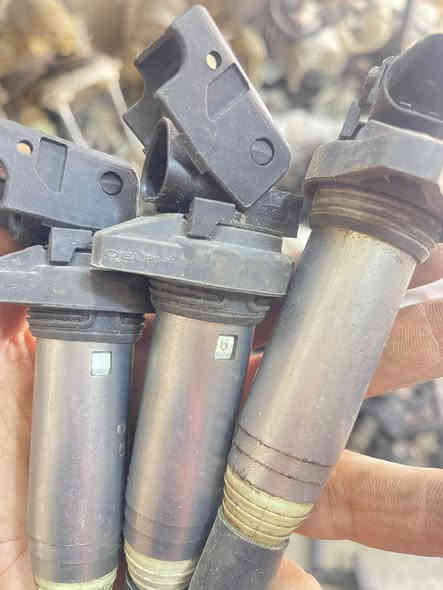 السلام عليكم ورحمة الله متوفر عندي مجاول
 تفصيخ اصلي نظافة 100%( BMW  MiNi )
بي ام دبليو و مني كوبر 
سعر القطعه( ٢٥ الف ) شرط الفحص 
عنواني واسط كوت عالم الفيت بم متوفر توصيل 
***********-***********
