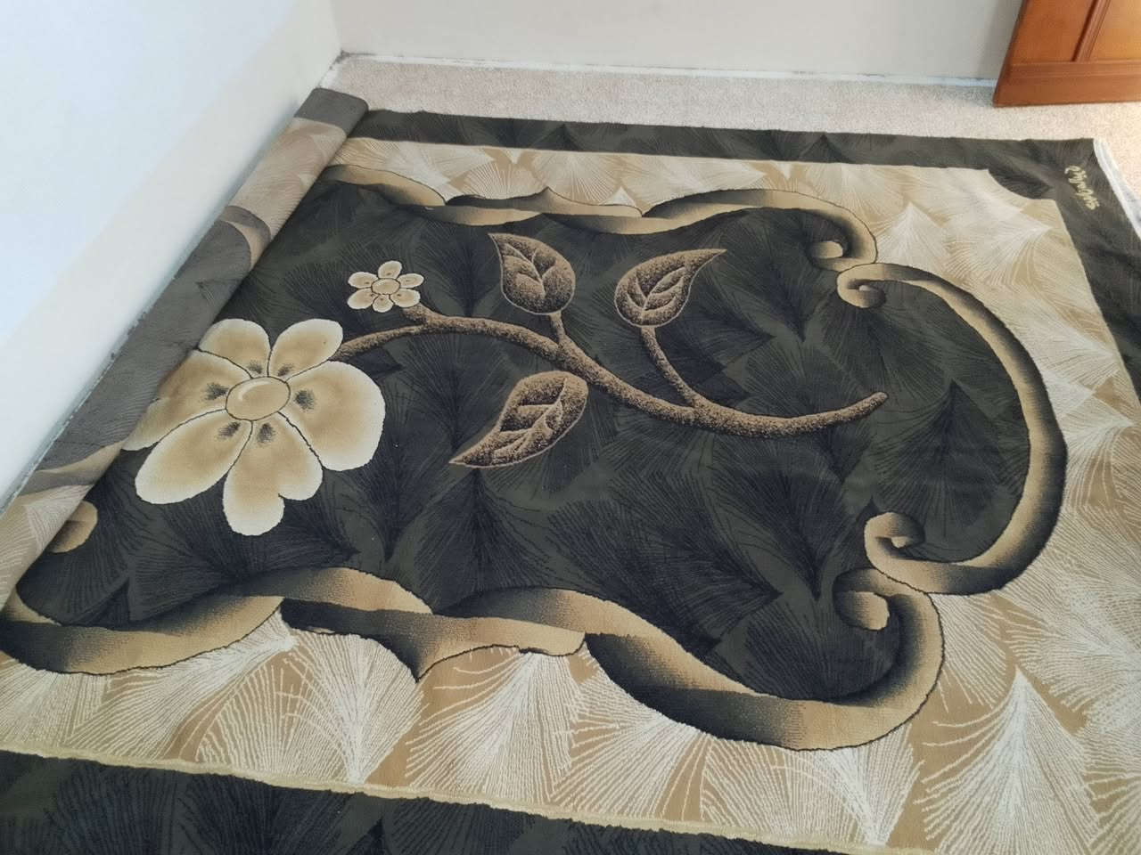 محفوره نضيفه للبيع
السعر ٣٠ 
القياس ٣× ٤


**إذا كنت صاحب هذا الإعلان وتريد حذفه لأي سبب، رجاءا أرسل رسالة إلى الدعم الفني**