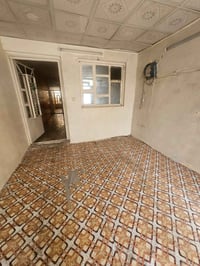 اعلان… .رقم (327) للايجار… للايجار  يتوفر بيت الايجار في منطقة حي الفر...