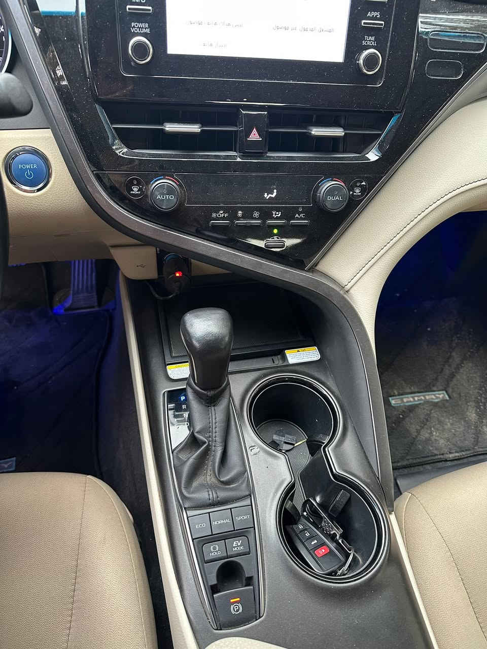 كامري خليجي هايبرد  2024 فئة GLE 
فول مواصفات بصمة سلايد فتحة سقف 

ماشية 22 الف قابل للزيادة 

بدون ضرر بدون صبغ من الدعامية للدعامية 
 ملاحظة بسيطة مرفقة بالصور

المواصفات 
فتحة 
بصمة 
تحكم ستيرن جهتين 
سايد بريك دكمة 
نظام سبورت 
نظام ايكو 
نظام Apple CarPlay و اندروين اوتو 
شاحن موبايل لاسلكي
برده خلفيه كهرباء 
حساسات امامية + خلفية
مري شفط كهرباء 
اشاير بالمري 
قطعتين تبريد 
شاشة كبيرة
كامرة خلفية دوارة
مكينة 4 سلندر 2500
لايت زنون 
لد امامي 
بلوجكتور زنون 
ويل كب كروم 18
كشن كهرباء 
داخل بيجي 
اناره داخليه LED
مانع انزلاق
وبيها بعد مواصفات 
مكانها بغداد 
السعر 248وبيهة مجال 
الرقم:***********
