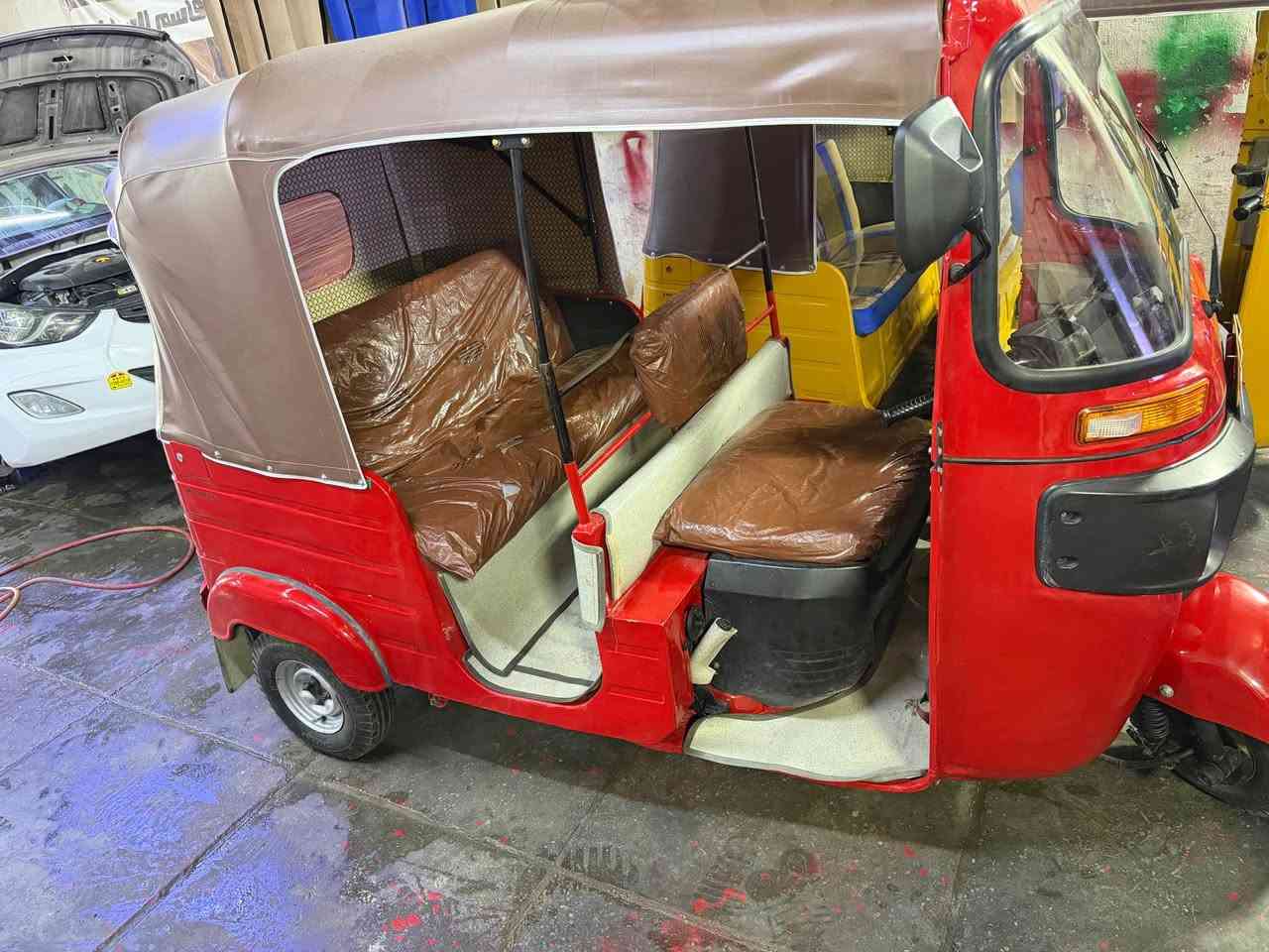 كتك ٢٠ شهر ١٢ تكتك حلوه وبيه مكينه مال ٢٢ تكتك مصبوغه عام سعر ٦٦٠٠ رقمي ***********مكاني بغداد مدينه الصدر تكتك رقم وسنويه شراي يجي ويدلل بسيون, الغربية
