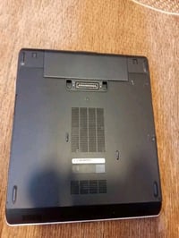 لابتوب • للبيع • إلكترونيات