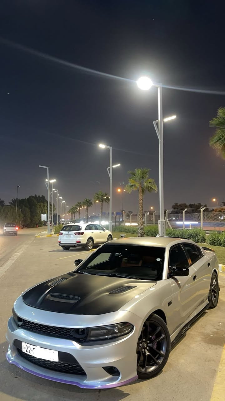 سلام عليكم جارجر سكات ٦٤٠٠ ٢٠٢١ رقم اربيل الجديد 
ماشيه 25mi داخله من امريكا ماشيه 12mi
مكينه كير برغي ممفتوح شرط 
دواخلها شواصيها كفاله لا تعديل لا صبغ 
جاملغ سايق صبغ وبنيد محدث ٣ فتحات 
سيرفس كامل ( ثلاجه ثروتل نوزلات فلاتر فيت بم ريسنك ولف ريسنك ٨٢ من تيتو )
عليها تفريغ داون بايب سل ستيل وبرمجه مصطفى ايكل 
الاضافات 
ملحق دوسه srt
زعانف دعاميه خلفيه
دفيوزر مشيف 
كاج كان BULIT بنفسجي
 ستريس بار موبار بنفسجي 
صبغ فجوج بنفسجي
تلبيسه srt بنفسجي ( ووياها لحيه 4 قطع وزعانف بطاين )
لدات دعاميه تخم تكساس سبيد 
كفر مري باتمان اسود لامع
كفر يدات اسود لامع
غرفه كنتارا حضن srt 
شفقه عضم اسود لامع
تخم تاير جديد الخلفي 315 
قماره اسود طافي + جنطه اسود طافي + بنيد اسود طافي
كامله وبدون اي نقص وشرط ولا كلوب مشتغل بالدشبول 
مكاني بغداد الكرخ *********** 
رايدها  230 ومجالها بسيط ولحد يقارنها بالمهجومات
