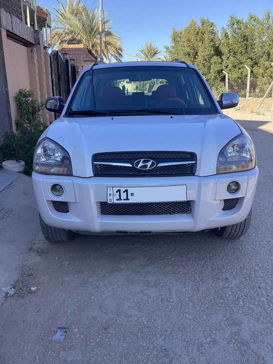 السلام عليكم
للبيع توسان خليجي ٢٠٠٩ رقم بغداد 
السونار موجود مع الصور 
السعر ١١٥ ورقه وبيه مجال قليل 
للاستفسار رقم ***********
