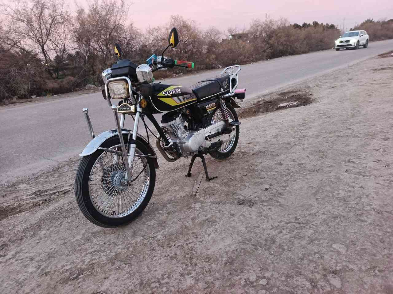 السلام عليكم تايجر للبيع اوراق كامله 2024 طالعه بال 2025 مقفوله كفاله عامه كهربائيات كلها شغاله محرك ما مفتوح دراجه خير من الله السعر 650 وبيها مجال بسيط حق الجيه المكان بالحمزه الغربي رجاء والمو شراي لا يراسل والاستفسار على هذا الرقم‏‪***********‬‏
