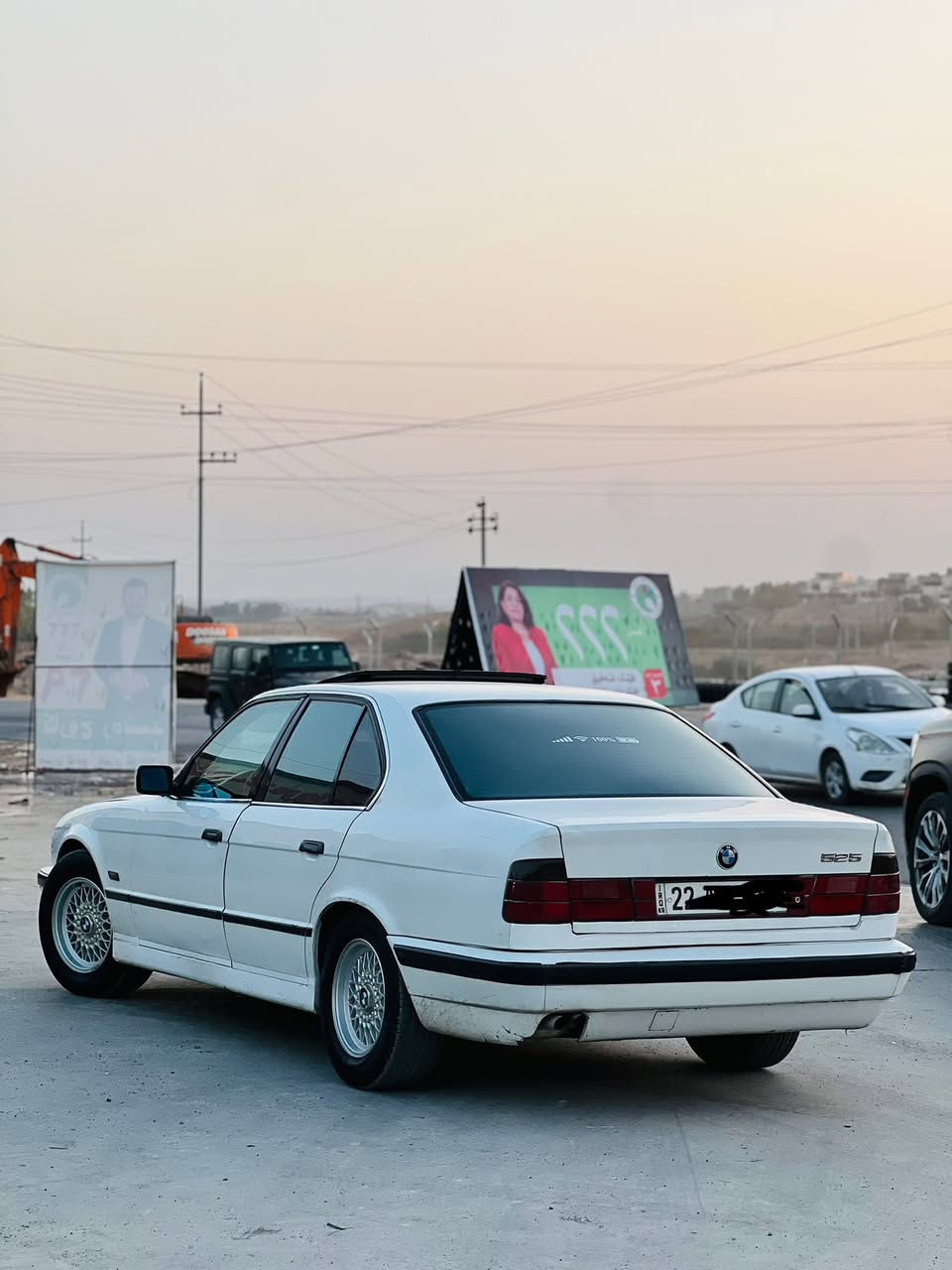 BMW. تاقانە بۆفرۆشتن گیڕو مەکینە بەشەرت موسو بڕاوە بەشەرت سەیارەکە چار جام کارە بایە جڵدە سلایت تەبریت مەکینە 520کەپس بیبۆ یاخە دووپەڵەی بۆیاخ هەیە دەنا هیچی نییە سەیارەکە کامل جا ئیزە ڕەقەمی نوەیە تا2030مانگی 4 بۆ زانیاری زیاتر(***********)👈🏻
