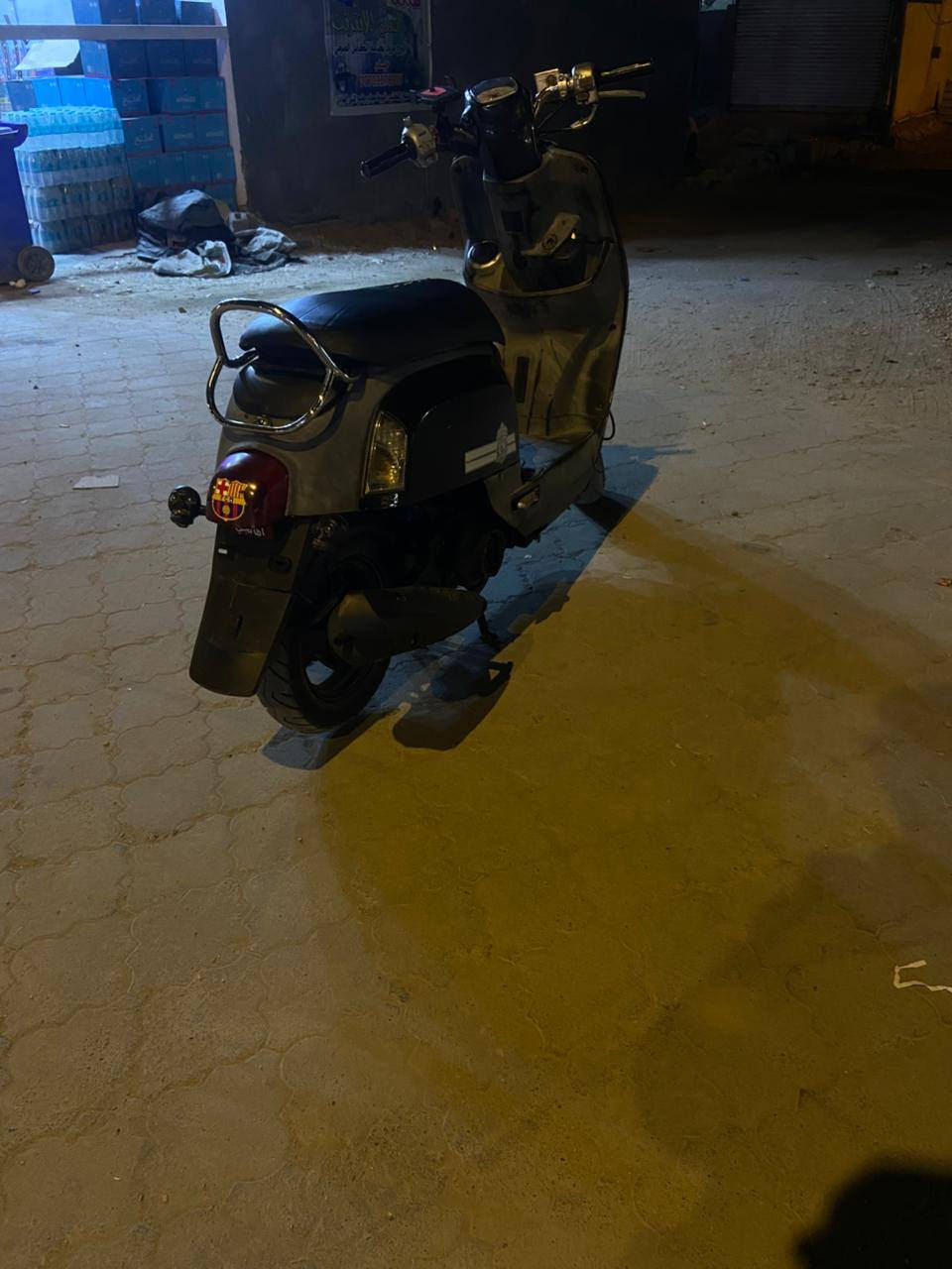 دراجه بوليس نازل حلوه كامله من كل شيء نظيفه ما مفتوحه الدراجه مكاني باصره الجزيره شط العرب دراجه دقه السلف عشائر شغالات هورن شغال لايت شغال كل شيء شغال بيها دراجه السعر 750 وبيها مجال حق الجيه رقم الهاتف ***********
