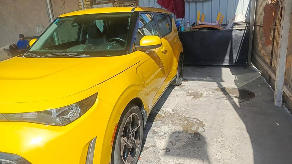 صول 23 فول رقم دولي بغداد بأسمي
بصمة
فتحة
داخل لونين
تشغيل عن بعد 
كشن كهربائي تدفئه
منضومة غاز 
ويل 19
ماشية 77
صور الحادث موجودة مع المنشور
165
رقمي ***********
