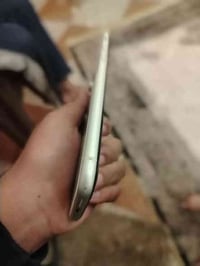 آيفون اكس آر ذاكرة 64بطارية 76شحنة حلو ما مبدل اي شي ولا بي اي خلل جها...