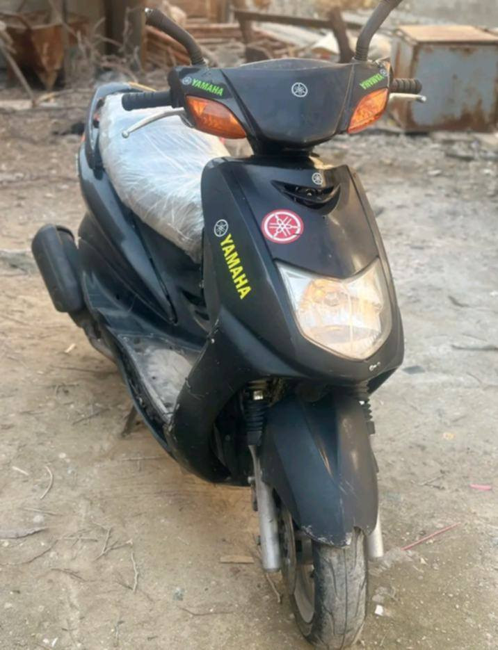 سلام عليكم اخواني سكنس 110ياباني مجفت جديد تجفيت درجة اولى كهربائيات شغالة دبلات جدد تايرات جدد دهن جديد مبدلة نقص ترايش كدامكم شوف العين شغالة سلف هندر السعر 350مجال قليل مكاني بغداد الشعب الشراي يدخل خاص ***********
