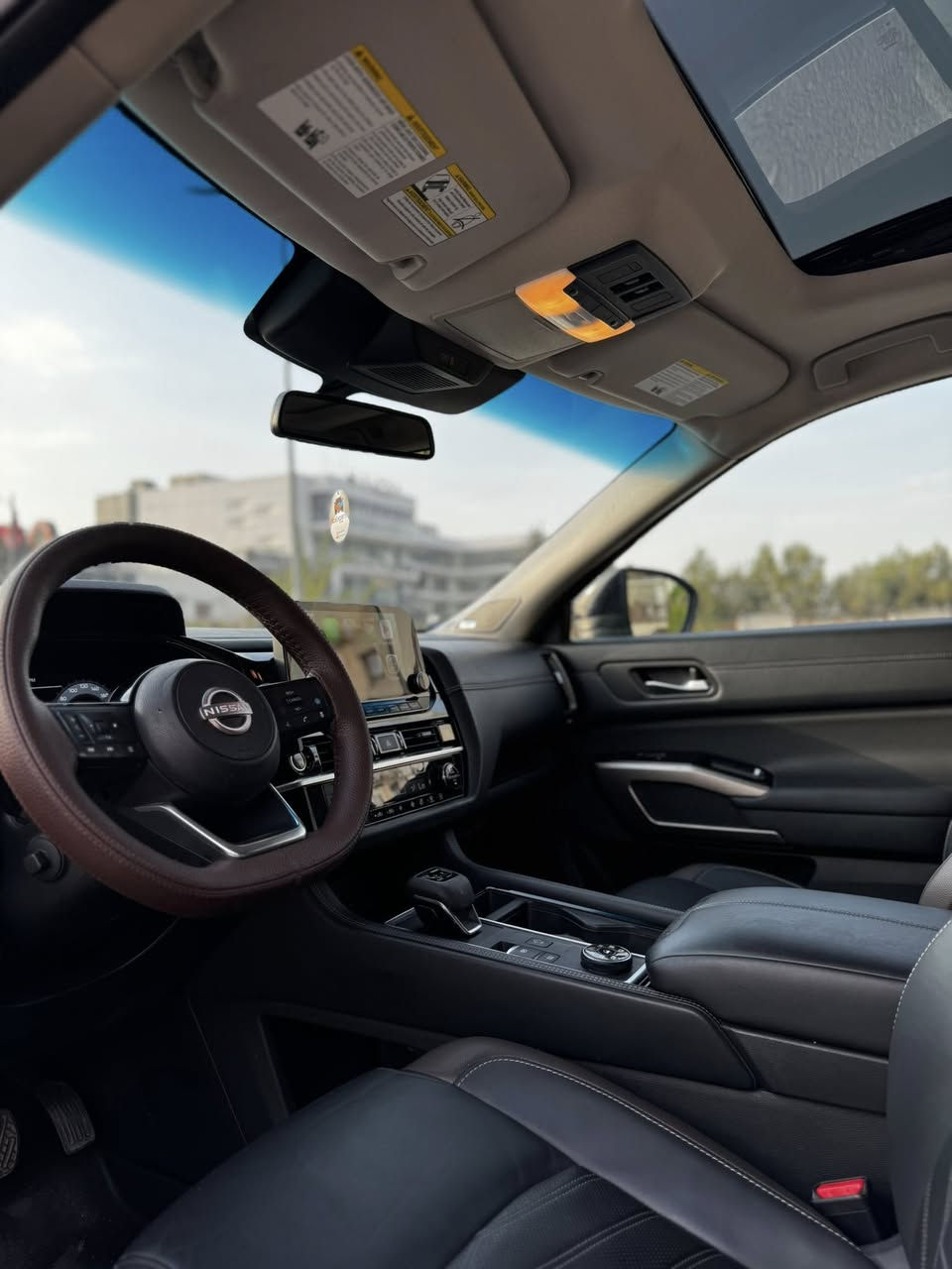 Nissan pathfinder 2024 platinum +
بدون قطرة صبغ

ماشية ٣٥٠٠٠ ميل

الضرر فقط لغود معدلة

الايرباگات مسستمة

السيارة باسمي وباربيل 

فول مواصفات بدون استثناءات
السعر … ٢٨٥ $

***********

***********
