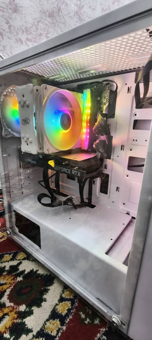 السلام عليكم 

للبيع كيس وشاشة مستعمل

الكيس و الماوس بدون كراتين بالكامل

كارت 3060 12g من زوتاك

معالج i5 جيل 10f

مذر فاكر asus prime h410m-a 

بور سبلاي 650 مدري من يا شركة

هارد ssd 512 ليكسر 

رام 16 3200

مربوط وياه كرت واي فاي وبلوتوث 

الشاشة من شركة msi صورته تخبل

1080p
حجم 24
180 هرتز 

السعر 900 

مكاني بغداد مدينة ماعندي توصيل


**إذا كنت صاحب هذا الإعلان وتريد حذفه لأي سبب، رجاءا أرسل رسالة إلى الدعم الفني**