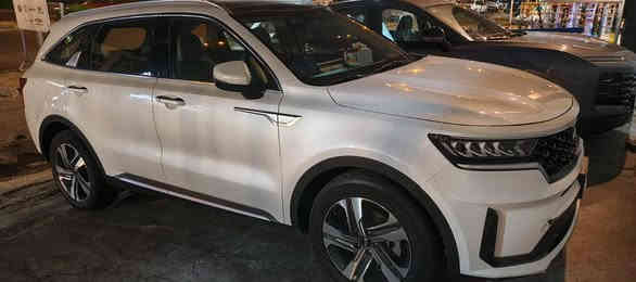 سورنتو خليجي موديل ٢٠٢١
فول مواصفات
رقم بغداد 
مكينة ٦ سلندر
٧ راكب
تبريد ٣ قطع
بانوراما 
جنطة كهرباء
سايد بريك بصمة
كير ماوس
وضعيات قيادة ٤
بصمة 
مقاعد كهرباء
مقاعد جلد
ماشية ٨٩ الف

رايدها ب ٢٥٠ ورقة وبيها مجال 

***********
