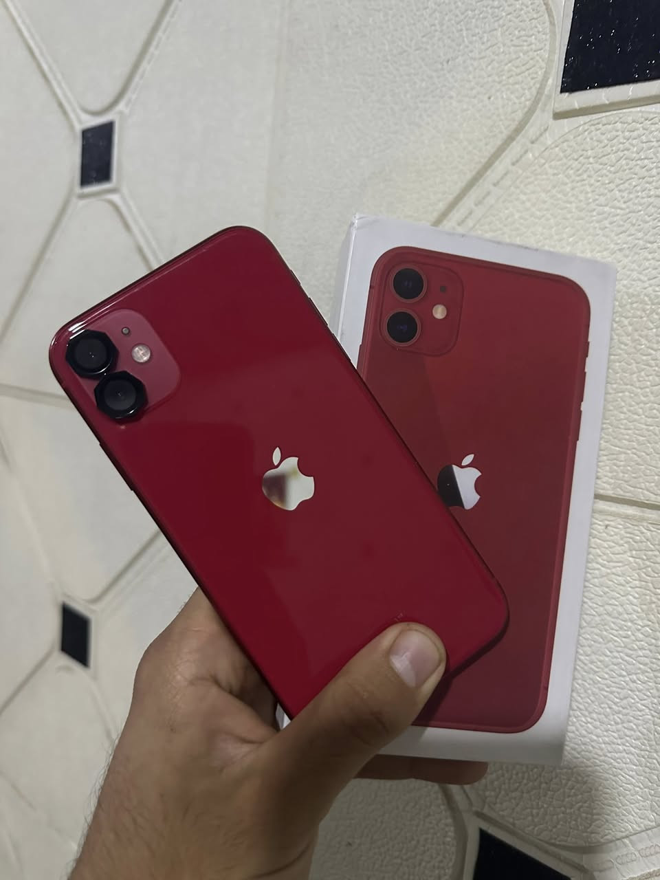 ايفون 11 كامرتين جهاز جديد ستخدام بيت مكفول من كلشي وين مايعجبك افحص مامفتوح بطارية 91 ذاكرة 128 كامل ملحقات سعر 300 رقمي ***********
