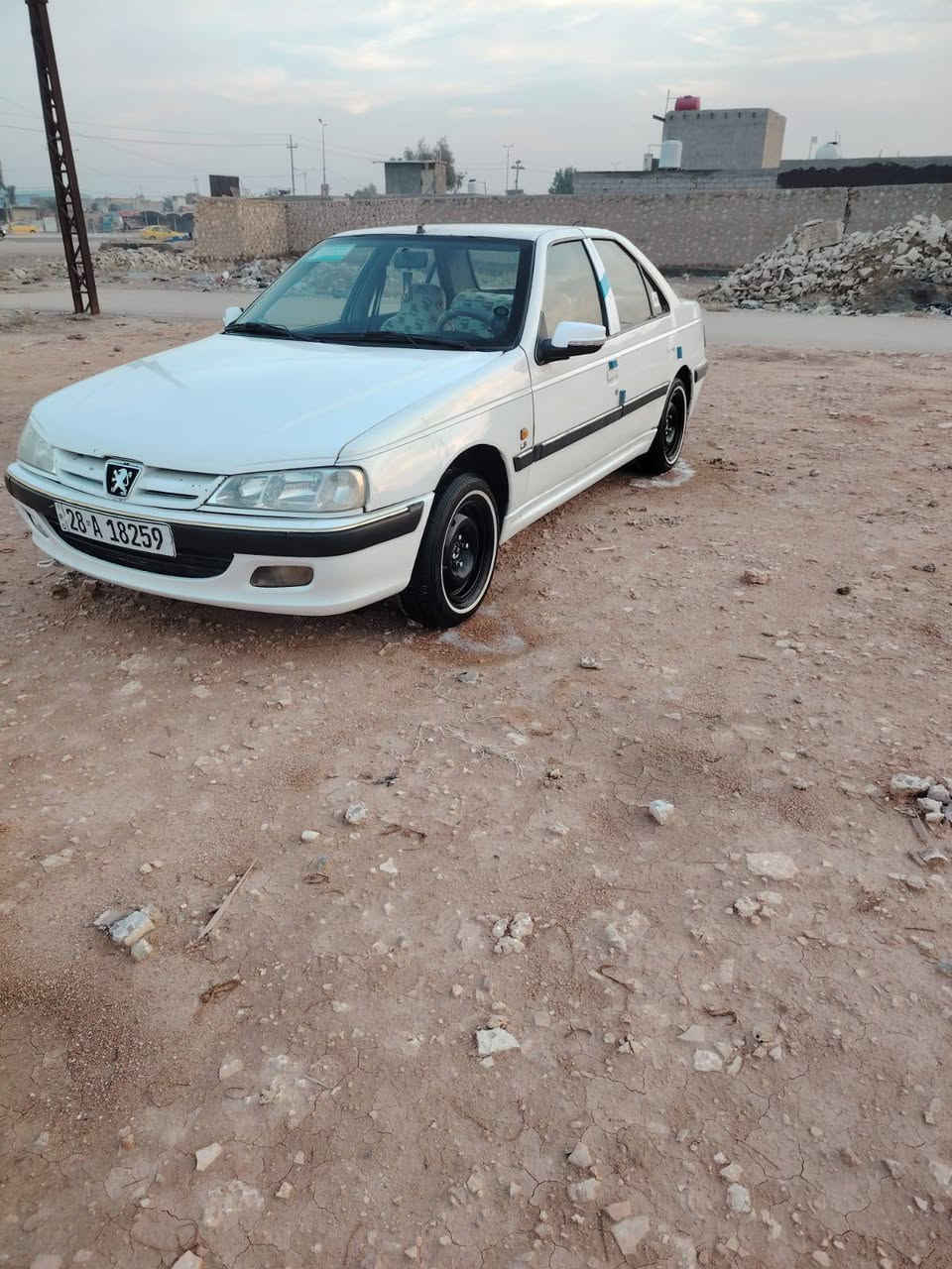 السلام عليكم
للبيع... للبيع
بيجو بارس موديل 2013
سيارة نظيفة من مكينه كير مشروطات تخم تاير جديد جواها رقم نجف دولي حدادية 80٪ بيه رشة صبغ فقط بلبنيد معروضة ب 48 وبيه مجال حك الجيه مكان السيارة نجف للتواصل *********** موجود واتساب
