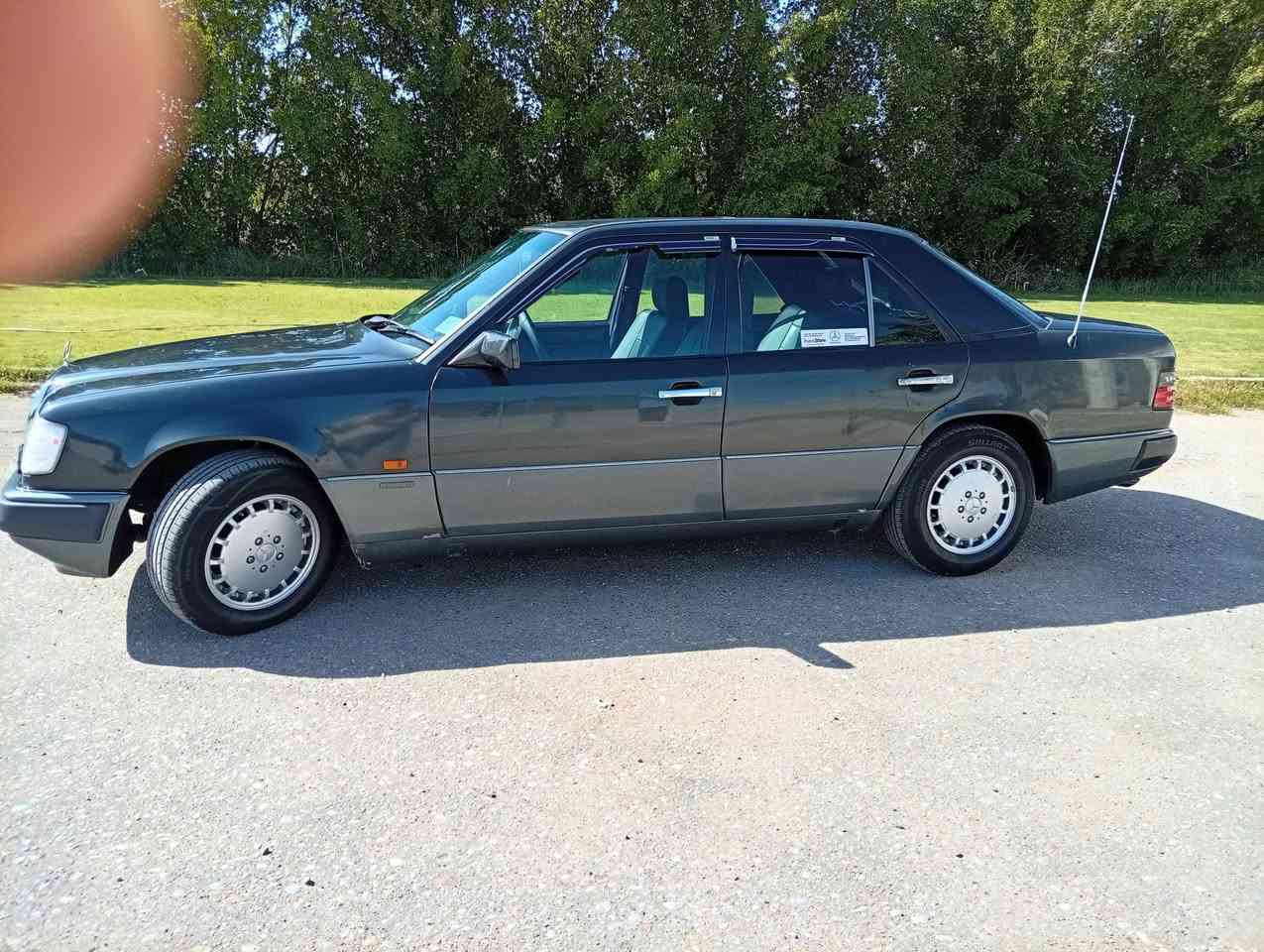 سلام عليكم
مارسدس دب 
موديل91
اصل خليجيه فول مواصفات
مكينه بلاد 
قواعد سليمان
دبل هورن 
دبل فيت بم
دبل مروحه
كشنات كهرباء شغالات
كهربايات كله شغاله
حداديه جديده
تخم تاير 
رقم بغداد 
مكان العماره 
سعر استفسار اتصل 
***********
