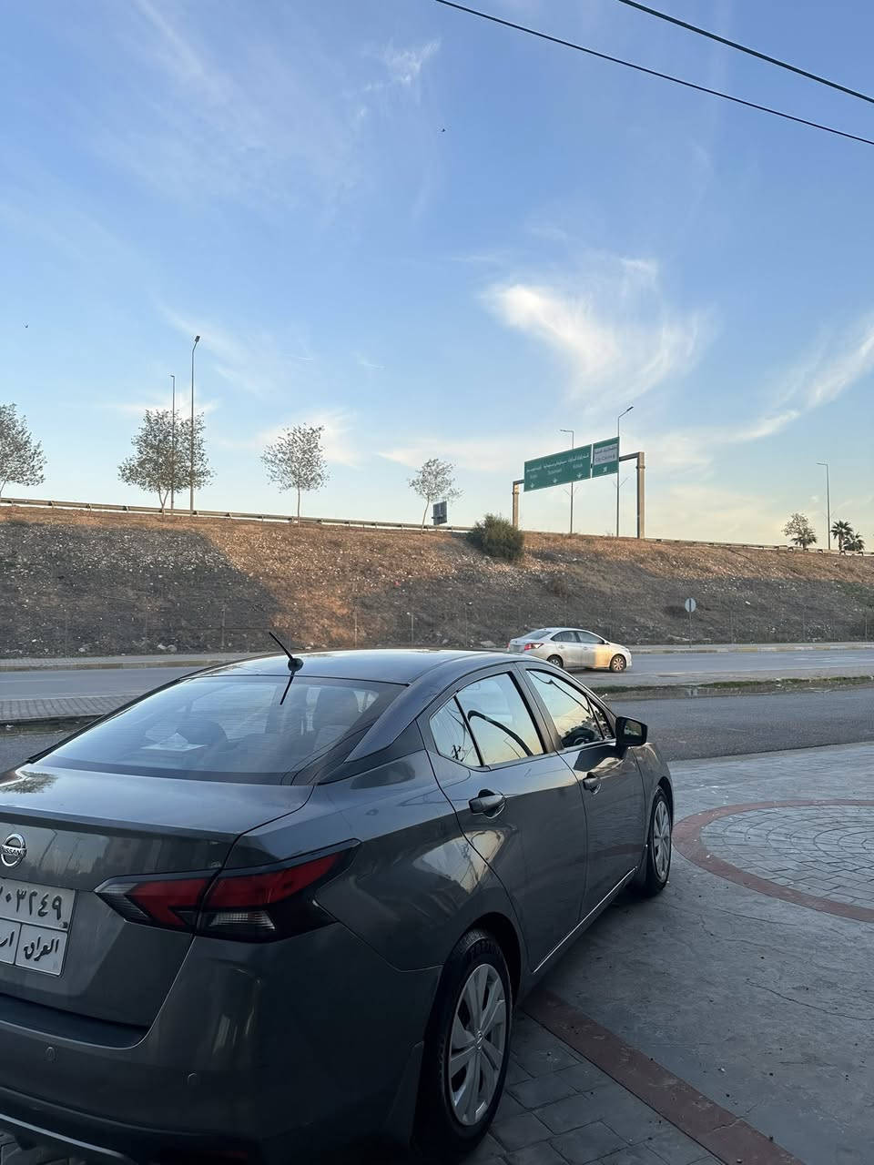 نیسان ڤێرسا S مۆدێل ٢٠٢٠  
٧٥٠٠٠رۆیشتوە سەیارێکی بێکێشەیە زۆر خاوێن ماوەتەوە ٣پارچەی هەیە 
بەسمەیە رادارە خەتی جادەیە جام کارەبایە 
***********
