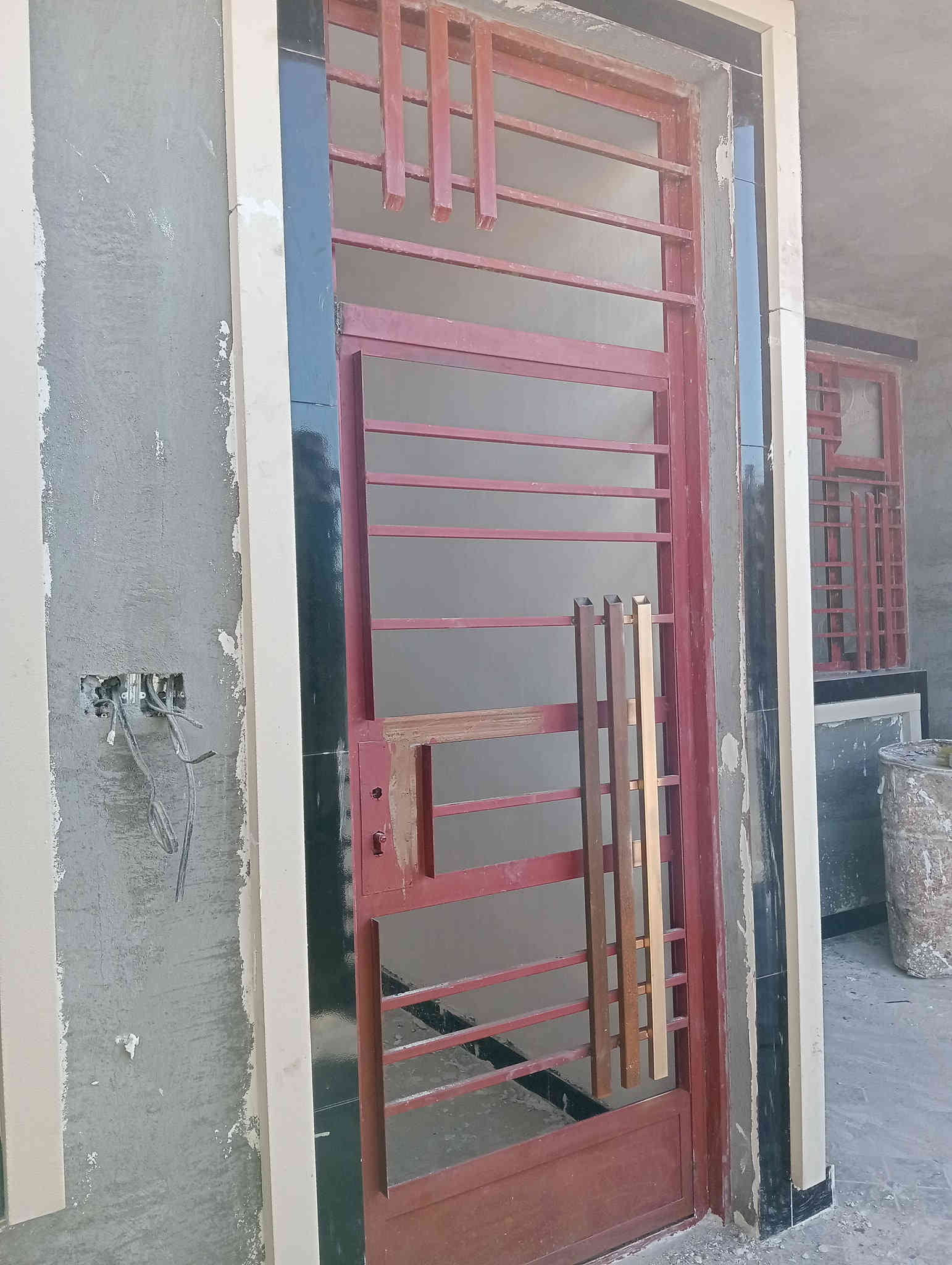 صباغين من بغداد متفرغين طلس كوبلنات داخل واجهات بوب وشبابيك حديد تصليح ترميم ***********
