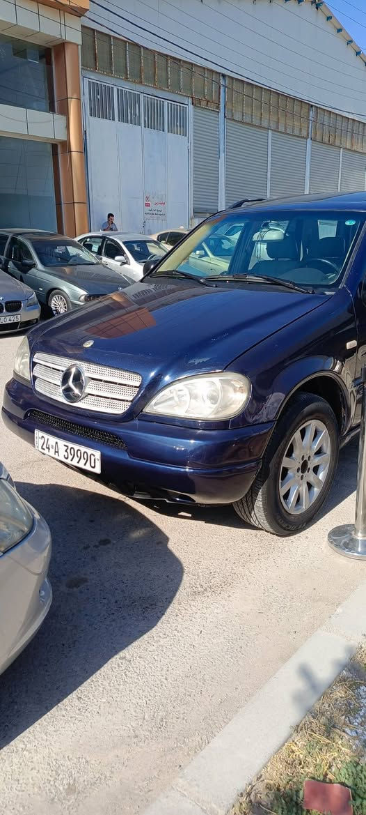 للبيع مارسدس ML موديل 2000 محرك 6 حجم 350 مرغوب V سيارا كفالا عاما من كل شي لا صبغ ولا تعديل رقم وسنويا جديد محرك وكير بشرط تبريد ثلج دبل اكسل بشرط سعر 73 ومجال حك جيا عنوان دهوك ☎️ للاستفسار *********** *********** دهوك, العراق
