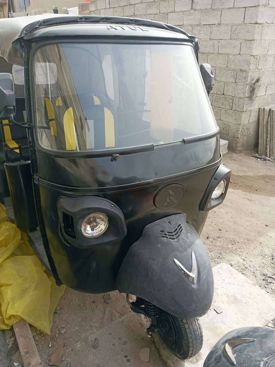 سلام عليكم تكتك أتول للبيع موديل 2019 بيه نقص ضفيره اماميه تكتك تجفيت جديد كامله بس نقص ضفيره سعر 1700 وبيه مجال ***********
