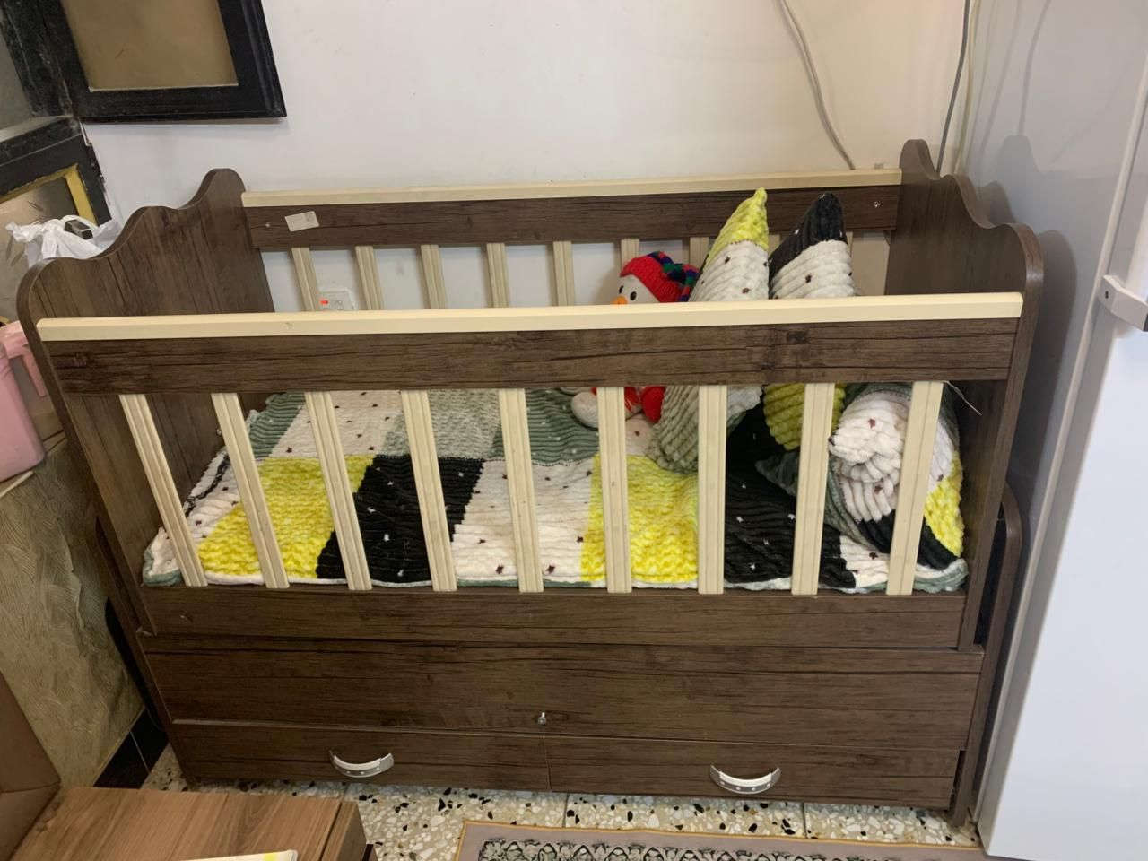 سرير اطفال مع دوشك جديد بالجيس مكان اليرموك الشراي يراسلني خاص


**إذا كنت صاحب هذا الإعلان وتريد حذفه لأي سبب، رجاءا أرسل رسالة إلى الدعم الفني**