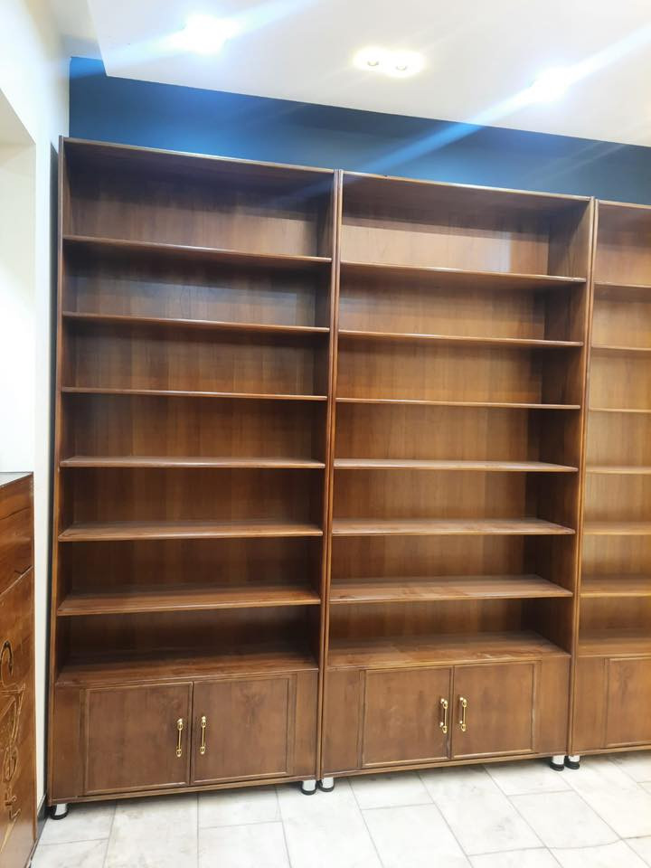 فاتزیتات صيدلية للبيع

غير مستخدم /  خشب صاج درجة اولى 

المكان بغداد /حي القادسية 

للتفاصيل اكثر يرجى المراسلة على الرقم ***********
