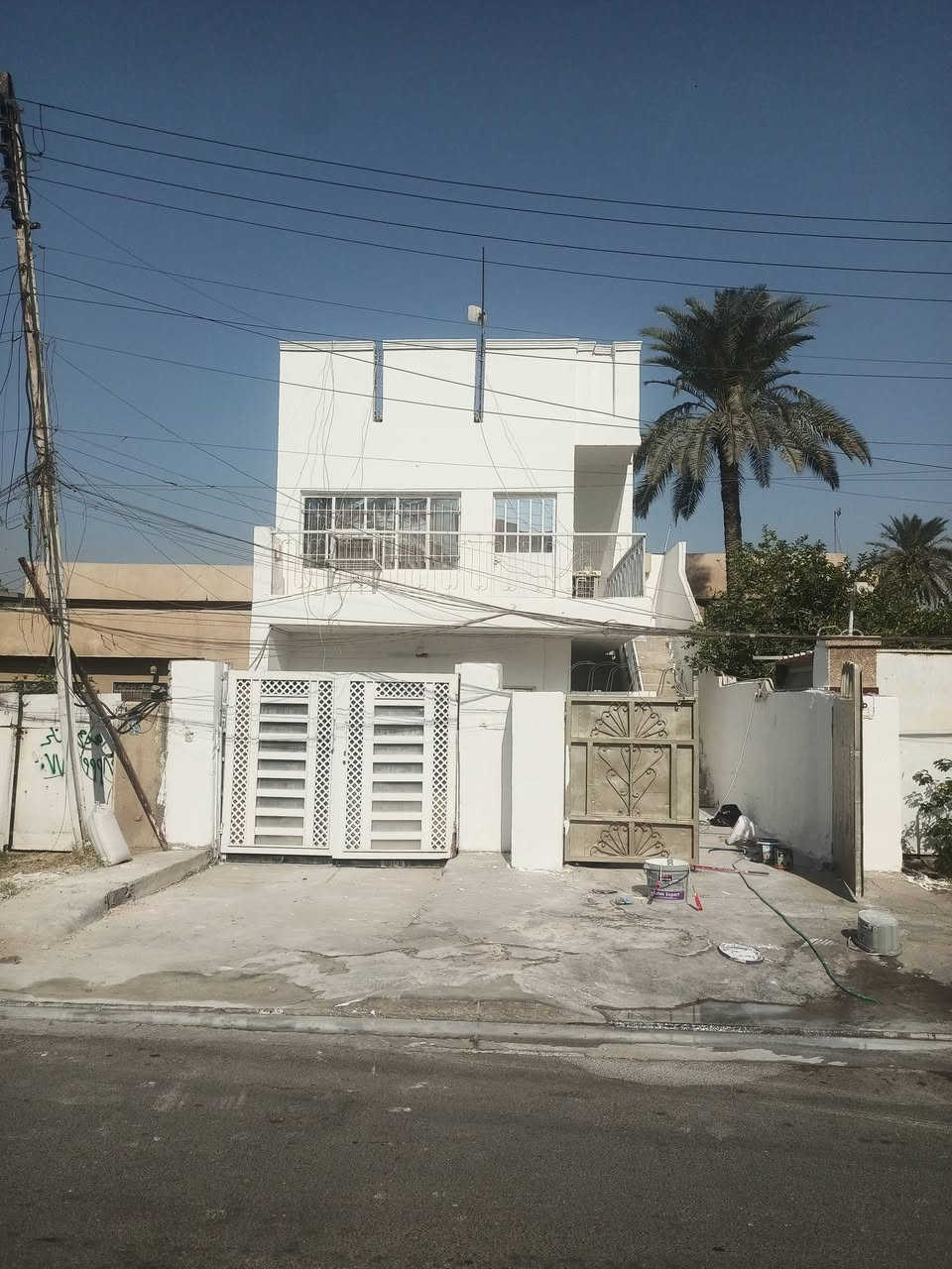 سلام عليكم كل عام وانتم بالف خير 
خلفه ديكورات وصبغ متفرغ حالين 
اشتغل قطعي او على المتر 
الاستفسار ***********
