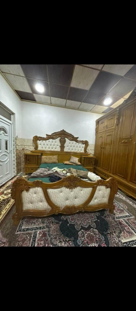 غرفه نوم خشب ثقيل استخدام قليل سعر مليون بيها مجال مكان موصل حاوي الكنيسه 
***********
اتصال على رقم
