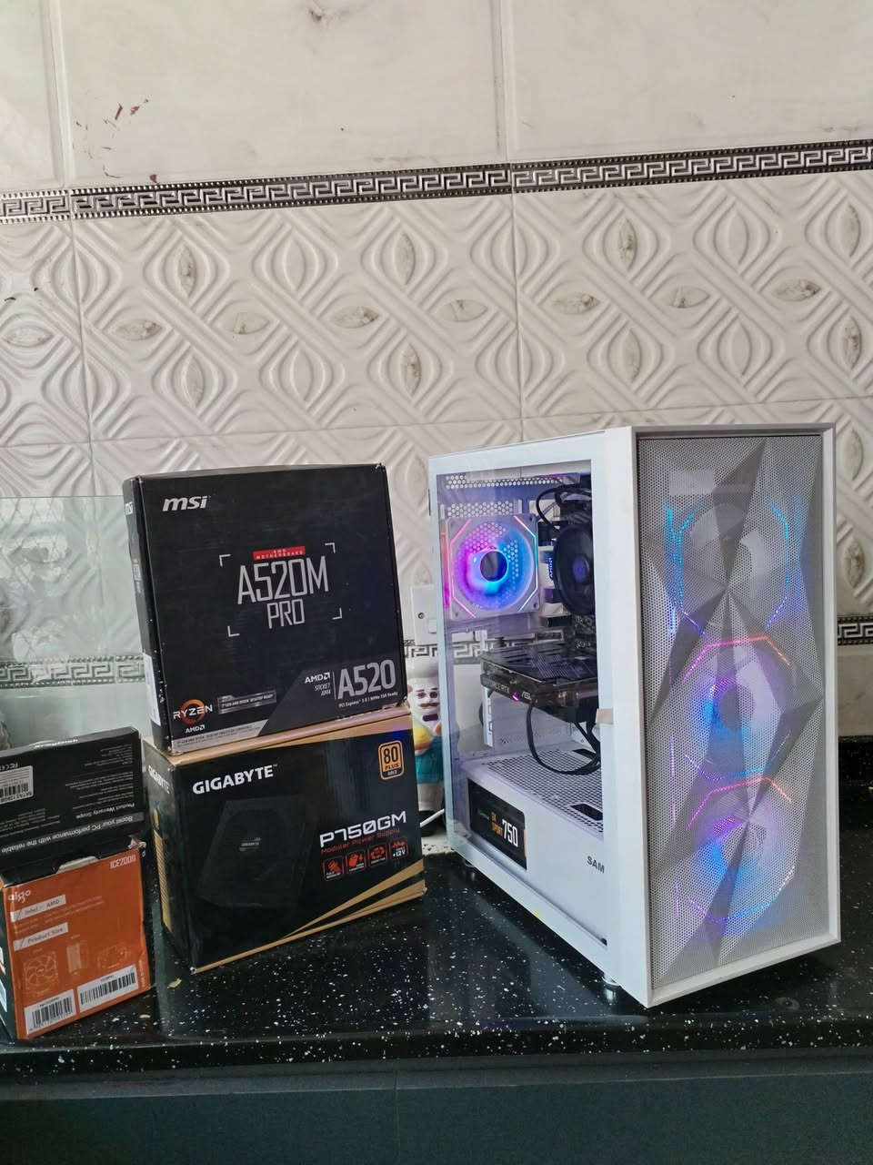 الكيس البيع السعر 650 الف
المعلج r5 3600X
البورد A520 m نوعيه msi
الكارت RTX 3060 ماركه Asus ثنين فان ارجبي
الرمات 16 تردد 3200 
البور سبلاي 750 واط
الهارد SSD 256 
هارد HHD 500
الكايس ابيض جديد 6 فان
كراتين القطع موجوده
وشرط الفحص وشرط الضمان 
الكيس حيل نضيف
شراي يراسلني


**إذا كنت صاحب هذا الإعلان وتريد حذفه لأي سبب، رجاءا أرسل رسالة إلى الدعم الفني**