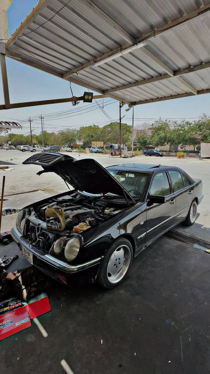 السلام عليكم
بيع مستعجل 

ام عيون 1997 

محرك V المرغوب 

رقم شمالي تحويل مباشر 

سياره حلوه بس يرادلها ترتيبات 

مكان السياره ديالى 

السعر 65 

***********
