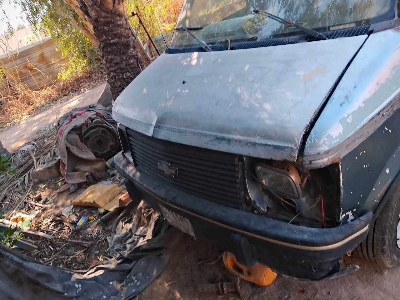 بسم الله الرحمن الرحيم  سلام عليكم  سياره فان استره للبيع مكينه بلاديه وبيهه كير عادي  السياره شقاله المكان كربلاء  للاستفسار ***********وبي واتساب
