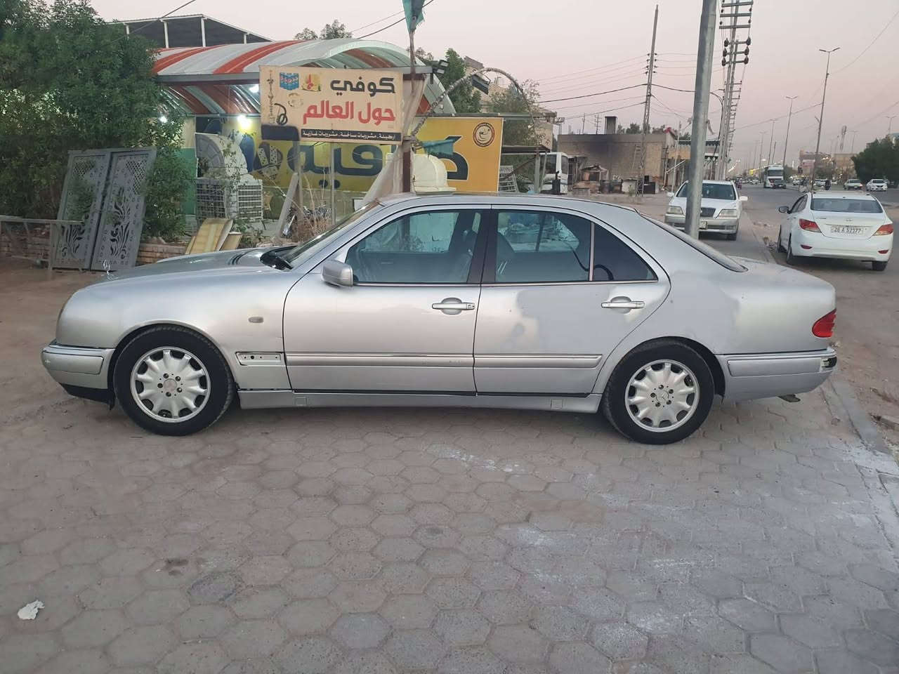 سلام عليكم مارسيدس دب بيبي شبح 320اصل موديل 94 أصل قواعد دبلات سليمه لاخياس ولاضربه صبغ عام جماليه تبريد شغال اريل كهربائي أربعه جام كهربائي تخم تاير سياره بسمي تحويل مباشر مكان سياره نجف سعر 82 الرقم***********
