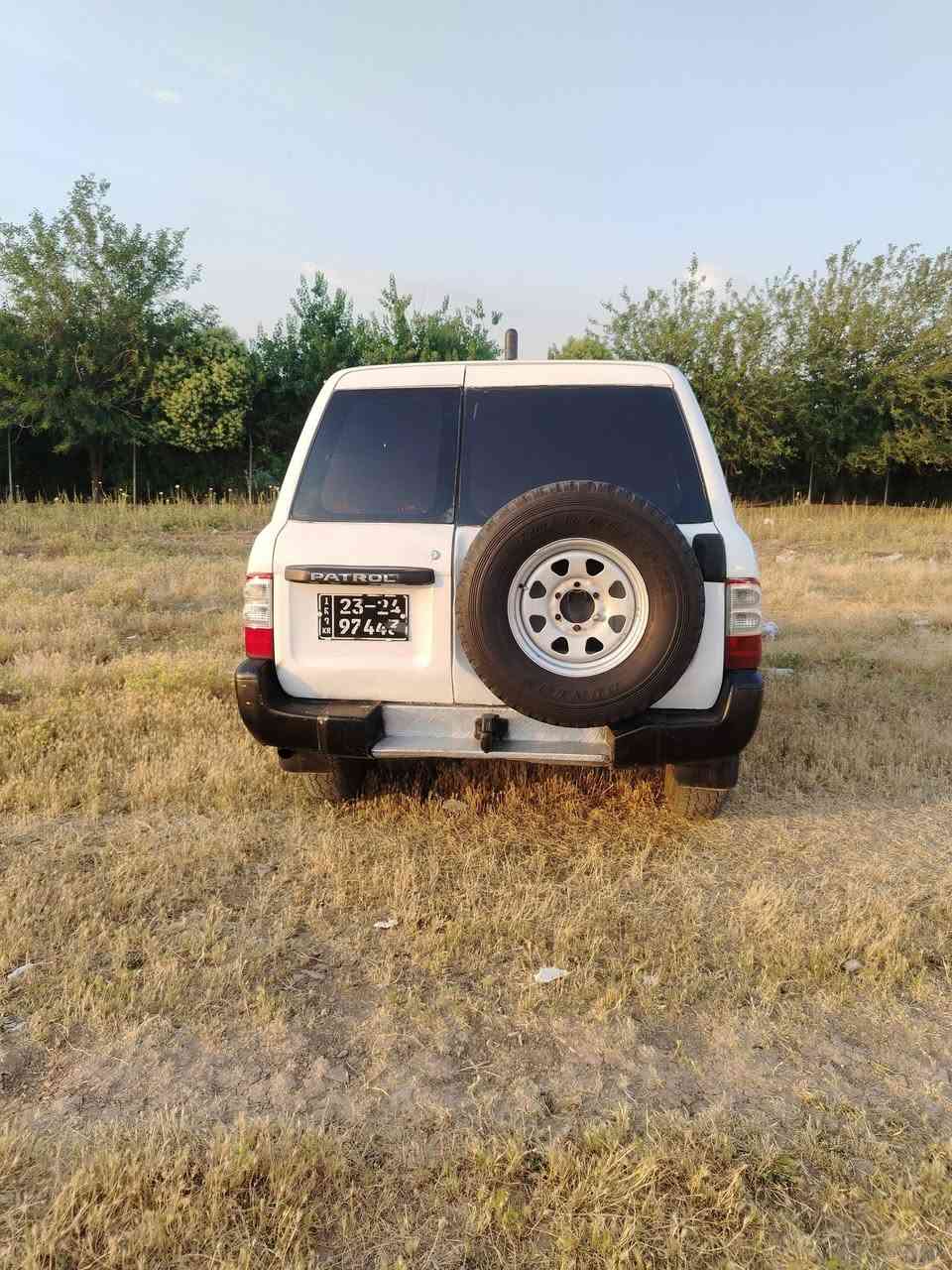 نیسان پاتڕۆڵ  2001 ناو سپی مەکینەوو گێڕوو  ئەکسل دەبڵ ئەکسل و تەبرید بەشەرت   دەعمی نیە سەیارەکە لۆک ماوەتەوە سعر 55 گەڵا ***********
