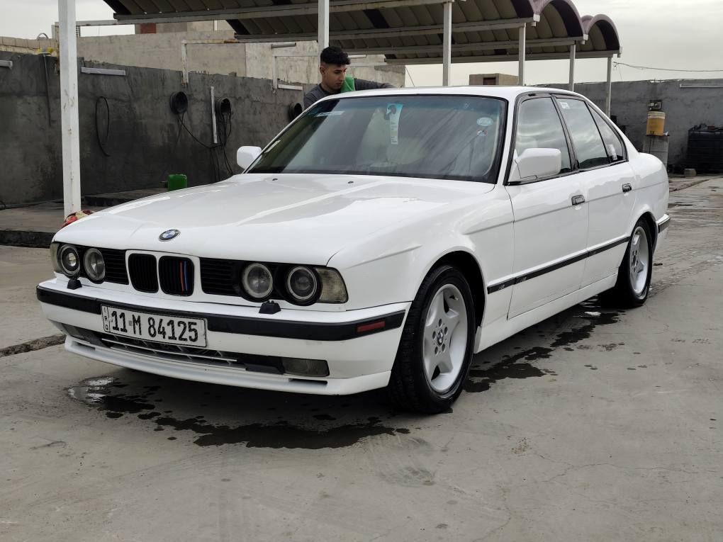 BM 525 ما ناقصه اي شي ما عده التبريد سياره جاهزه وحلو  مصبوغه جماليه بسمي السياره محرك وكير خير من الله كهربائيات كله شغاله سلايت  شغال مكاني بصره البصرة, العراق


**إذا كنت صاحب هذا الإعلان وتريد حذفه لأي سبب، رجاءا أرسل رسالة إلى الدعم الفني**