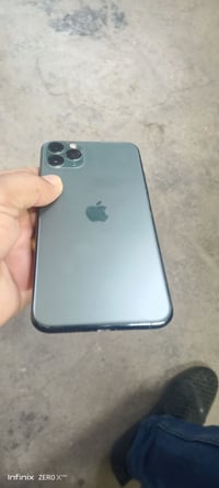 ايفون ١١ برو ماكس • ٢٥٦ • شاشة مبدلة