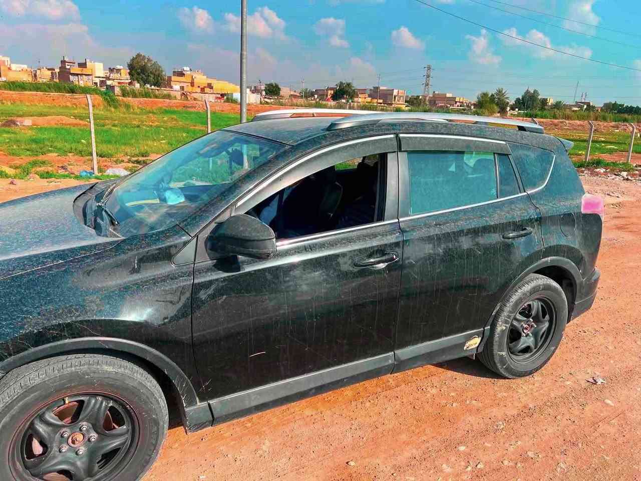 السلام عليكم
للبيع راف فور مديل 2018
السيارة خير من الله
المحرك 4 سلندر 2500
وارد امريكي ضربتها الجاملغ الخلفي يلي ورة السايق مكصوص ومبدل ولباب يلي ورة السايق هم مصلح و مصبوغ 
السعر 130 💵
ويلي يحب يستفسر اكثر يتصل على هذا الرقم 
***********📞
