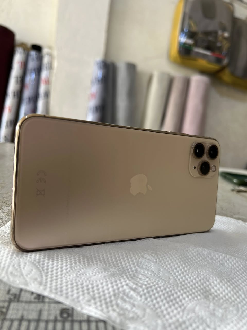 آيفون ١١برو ماكس مبايل كلش نضيف مبدل فقط بس شاشه نوعيه زينه ومحدث آخر تحديث بطاريته 80بلاد ذاكرته 256مكاني نجف حي الانصار السعر 300وبي مجال  ما متواجد ع فيس هاذ رقمي ***********
